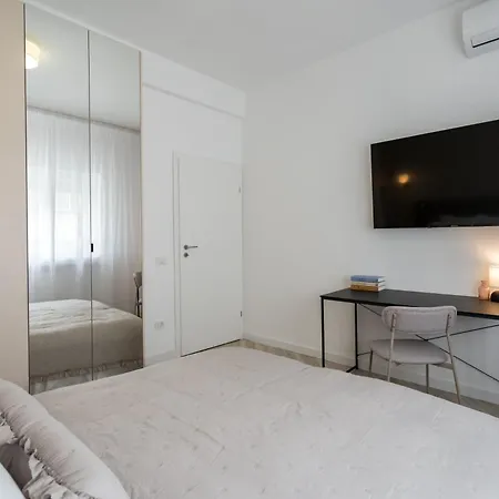 2 Bedrooms Old Center * Bucharest