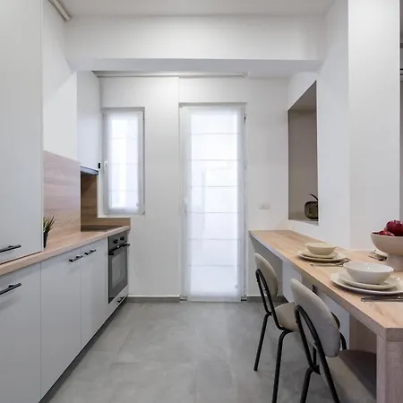 2 Bedrooms Old Center Apartment Bucharest
