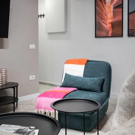 2 Bedrooms Old Center Apartment *