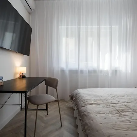 Apartment 2 Bedrooms Old Center *