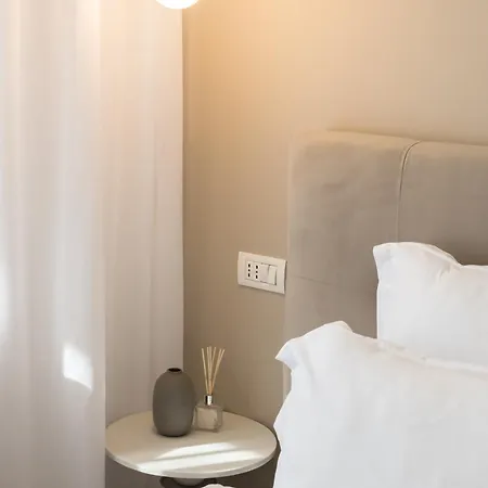 2 Bedrooms Old Center Apartment Bucharest