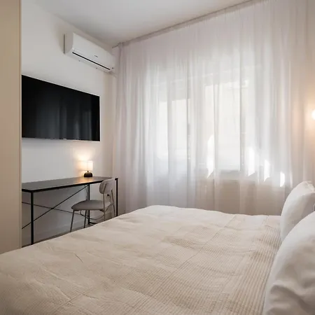 2 Bedrooms Old Center Bucharest