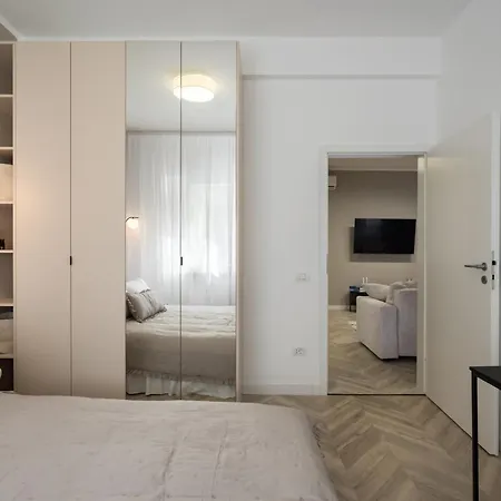 2 Bedrooms Old Center Apartment *