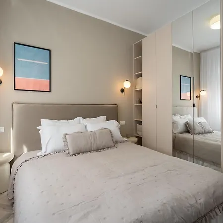 2 Bedrooms Old Center Apartment